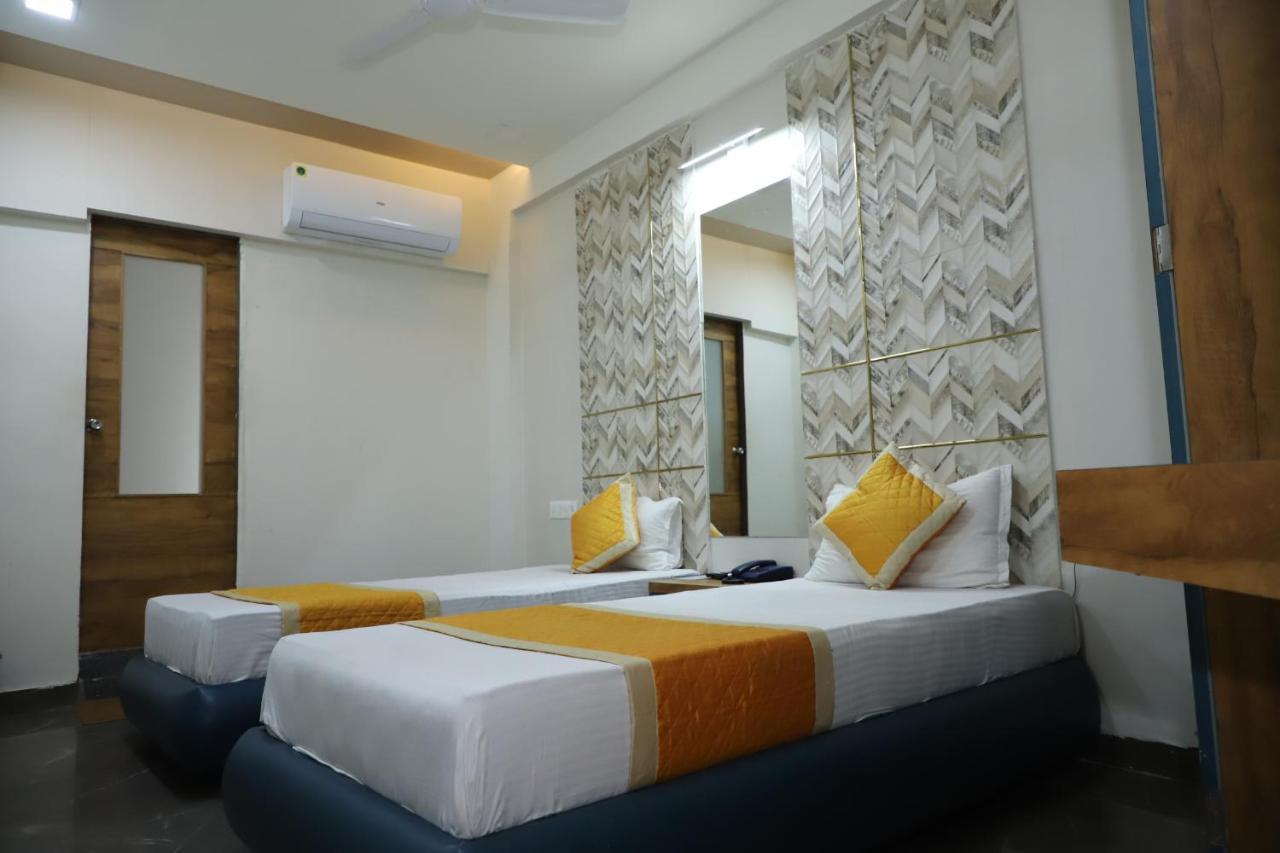 Hotel Dolphin Residency Patan  Exterior photo
