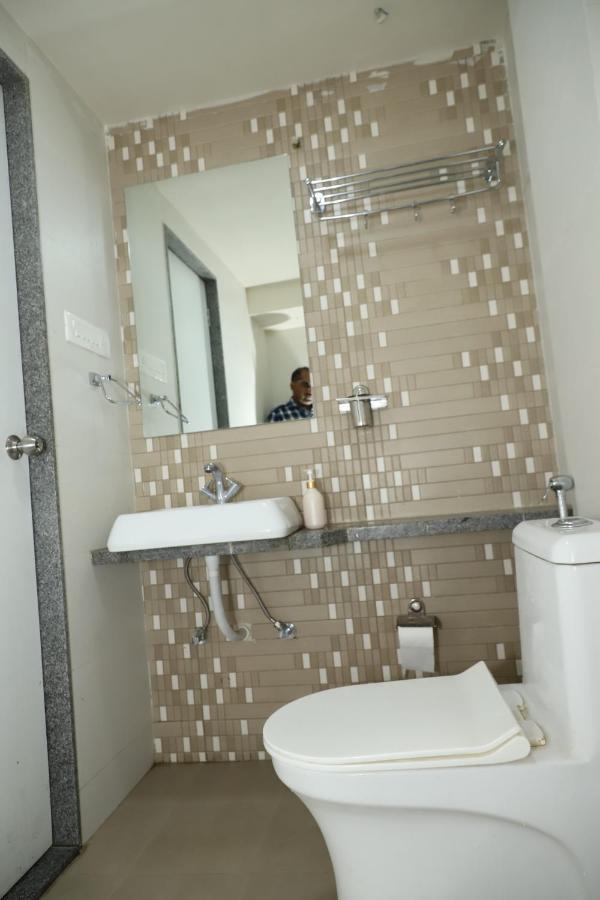 Hotel Dolphin Residency Patan  Exterior photo