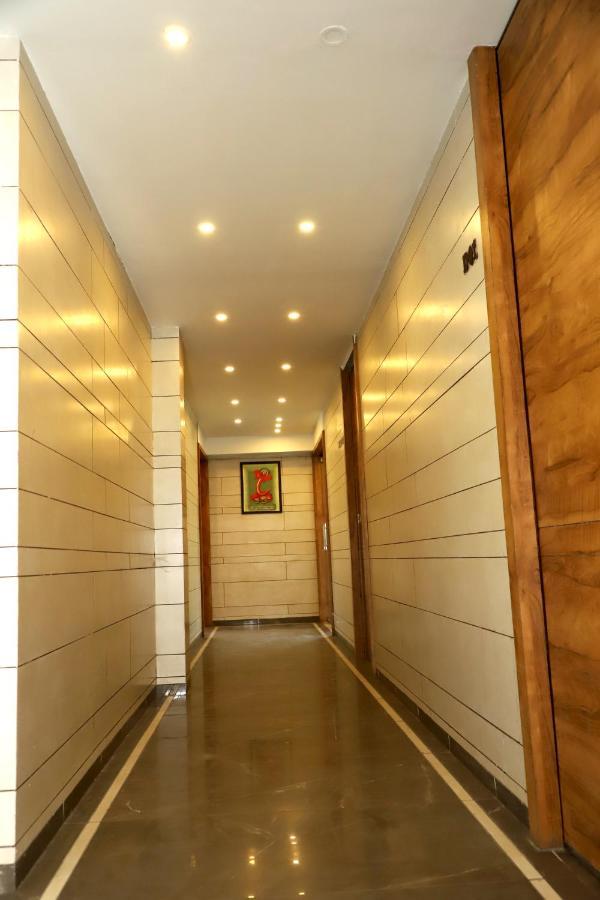 Hotel Dolphin Residency Patan  Exterior photo