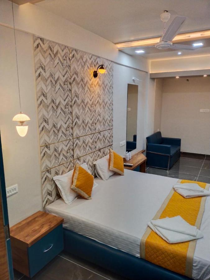 Hotel Dolphin Residency Patan  Exterior photo